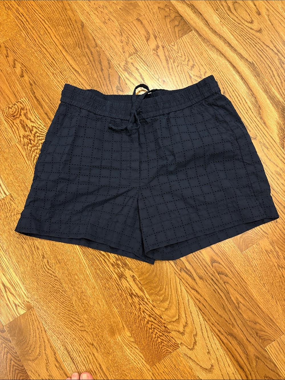 Banana Republic Factory Navy Mid Rise Eyelet Shorts
